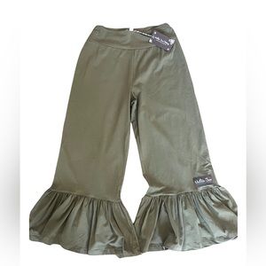 Matilda Jane Amalie Big Ruffle Pants - Crop - Size XS - NWT